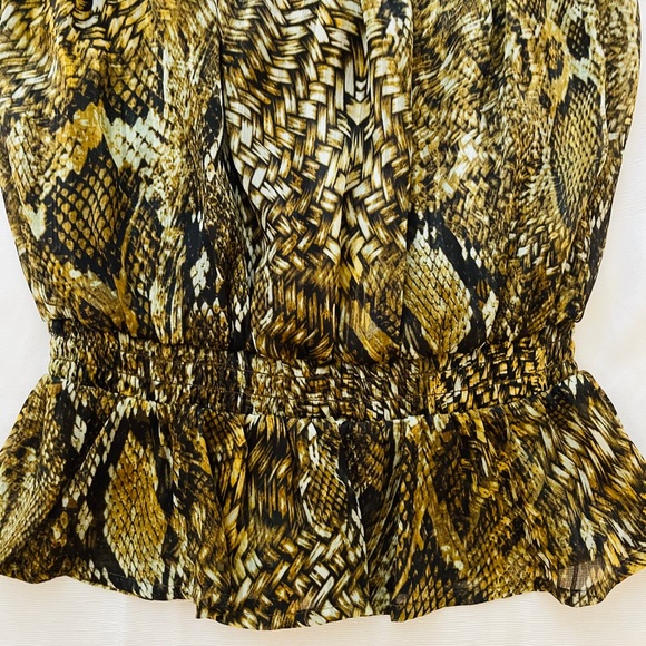 ☀️Beautiful Cache Top😍 - Picture 4 of 5